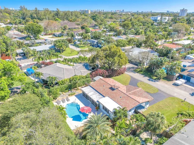 317 NW 23rd St, Wilton Manors FL 33311