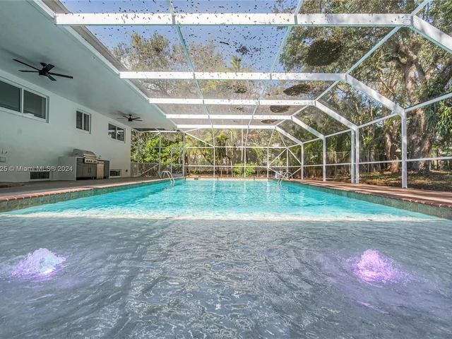 6565 SW 134th Dr, Pinecrest FL 33156