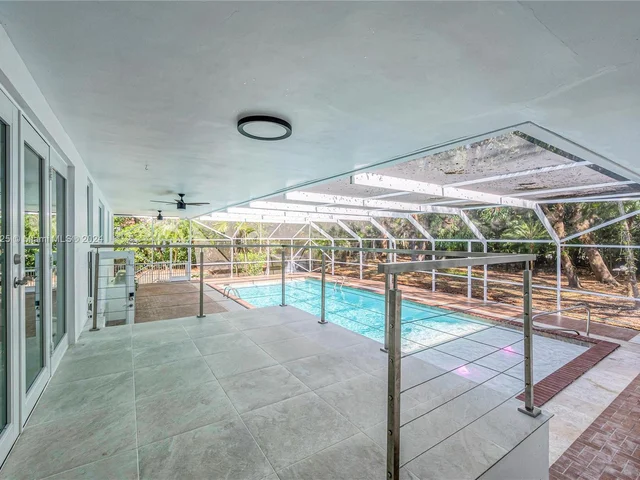 6565 SW 134th Dr, Pinecrest FL 33156