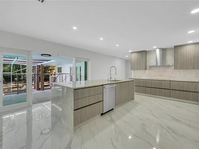 6565 SW 134th Dr, Pinecrest FL 33156