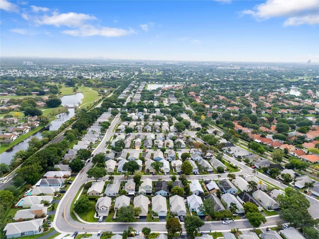 2707 Pinewood Ct # 2707, Davie FL 33328