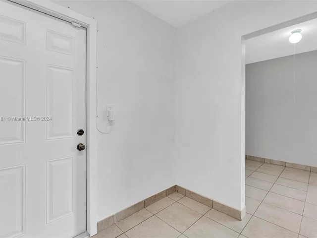 551 NW 30th Ter, Fort Lauderdale FL 33311