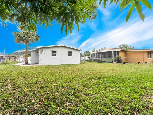 551 NW 30th Ter, Fort Lauderdale FL 33311