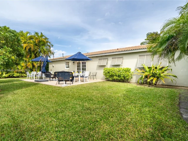 3910 SW 124th Ct, Miami FL 33175