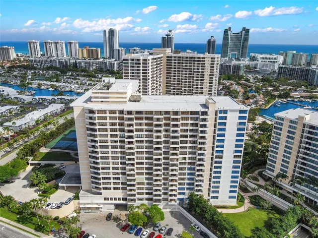 600 Three Islands Blvd # 1009, Hallandale Beach FL 33009
