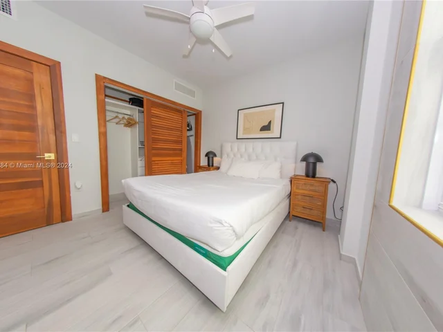 820 Ocean Dr # 305, Miami Beach FL 33139