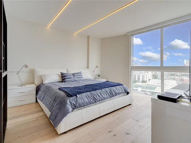 200 Sunny Isles Blvd # 1702, Sunny Isles Beach FL 33160