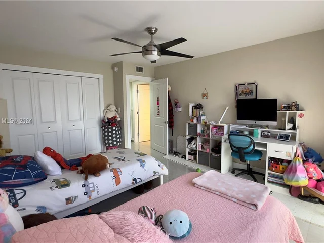 13953 Kendale Lakes Cir # 208B, Miami FL 33183