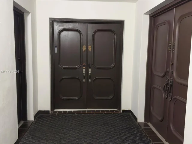 13953 Kendale Lakes Cir # 208B, Miami FL 33183