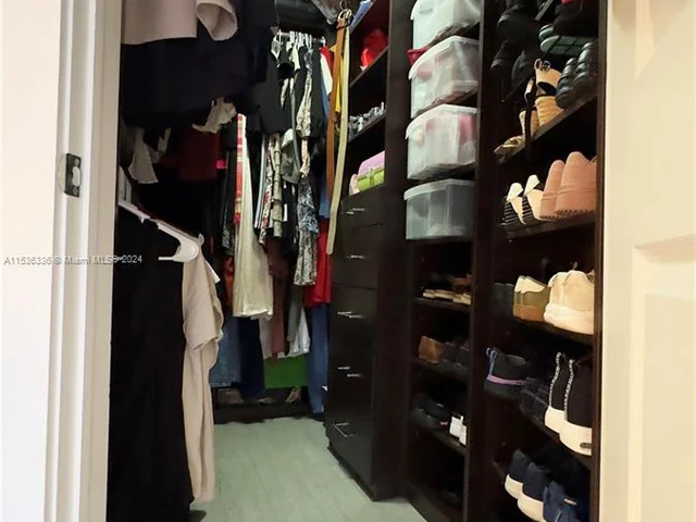 13953 Kendale Lakes Cir # 208B, Miami FL 33183