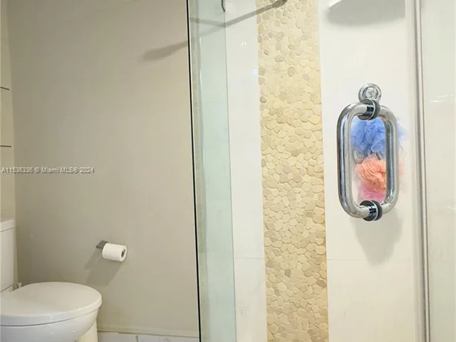 13953 Kendale Lakes Cir # 208B, Miami FL 33183