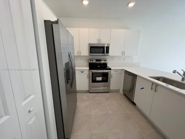 11774 SW 246 LN # 11774, Miami FL 33032