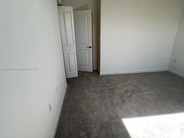 11774 SW 246 LN # 11774, Miami FL 33032