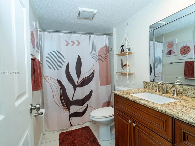 3636 Whitehall Dr # 303, West Palm Beach FL 33401