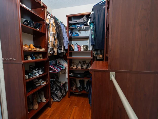 3636 Whitehall Dr # 303, West Palm Beach FL 33401