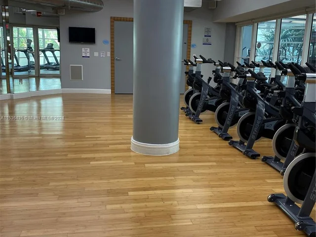 244 Biscayne Blvd # 3205, Miami FL 33132