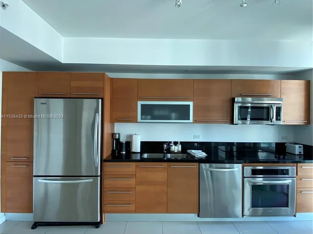 244 Biscayne Blvd # 3205, Miami FL 33132