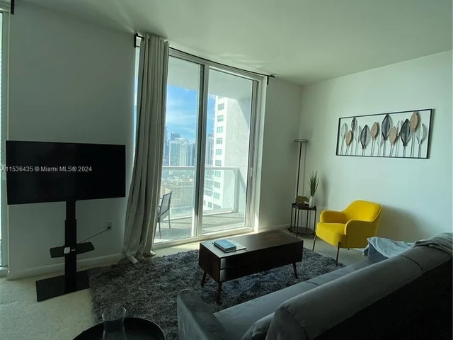 244 Biscayne Blvd # 3205, Miami FL 33132
