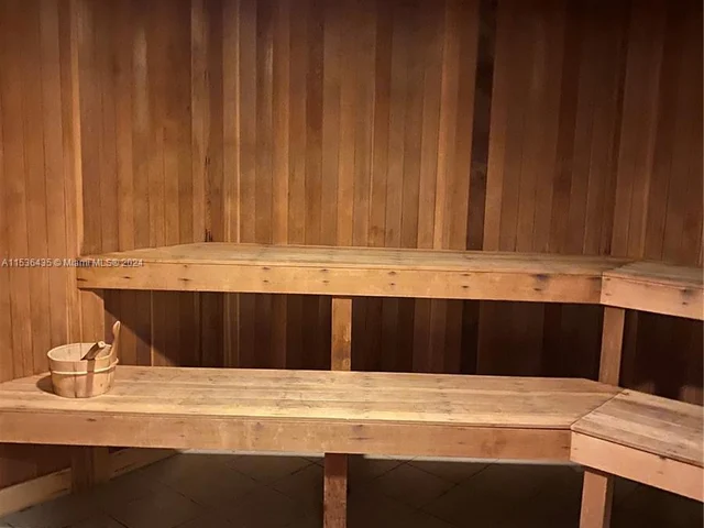 244 Biscayne Blvd # 3205, Miami FL 33132