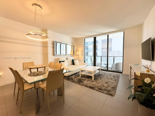 1600 NE 1st Ave # 2118, Miami FL 33132