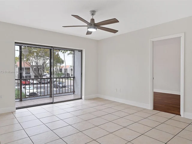 7907 SW 104th St # 202H, Miami FL 33156