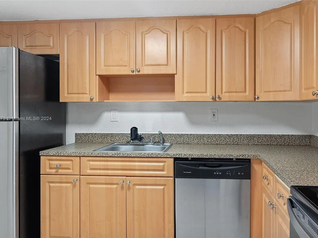 7907 SW 104th St # 202H, Miami FL 33156