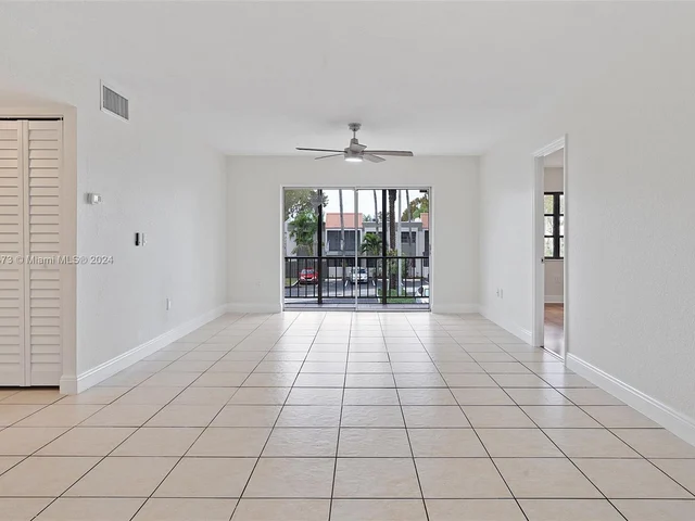 7907 SW 104th St # 202H, Miami FL 33156
