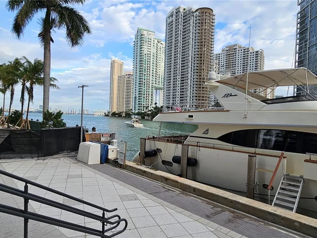 200 Biscayne Boulevard Way # 3602, Miami FL 33131