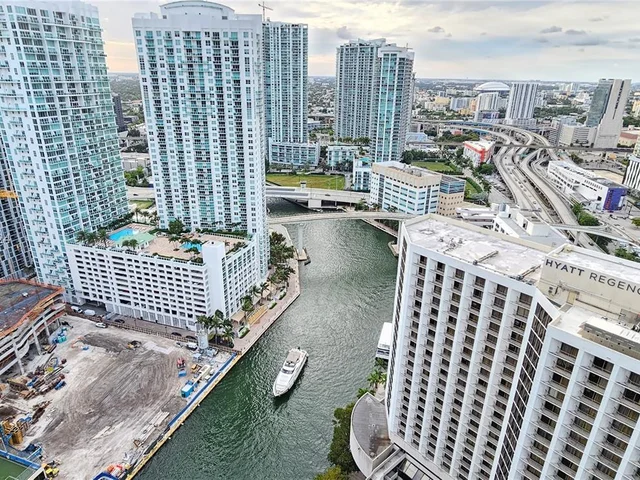 200 Biscayne Boulevard Way # 3602, Miami FL 33131