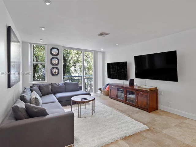 325 Meridian Ave # 5, Miami Beach FL 33139