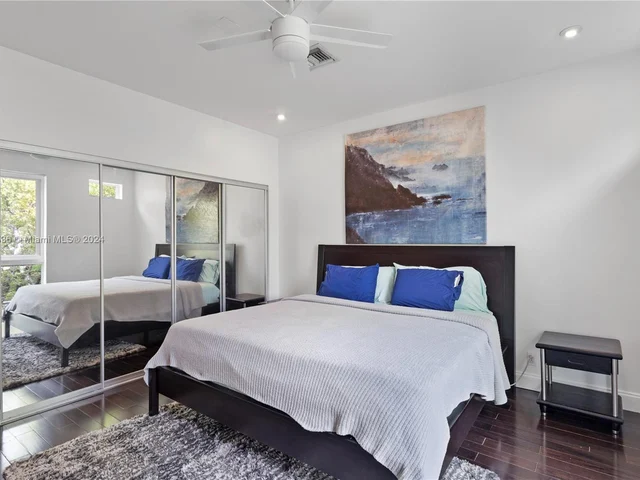 325 Meridian Ave # 5, Miami Beach FL 33139