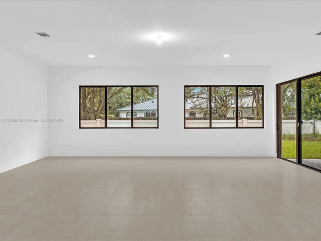 10456 SW 57th Ct, Cooper City FL 33328