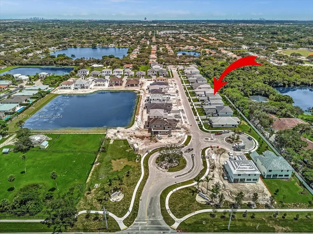 10456 SW 57th Ct, Cooper City FL 33328