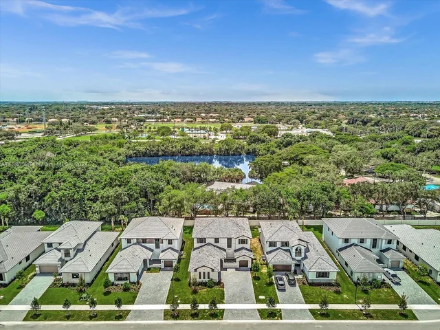 10456 SW 57th Ct, Cooper City FL 33328