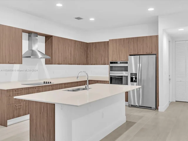 10456 SW 57th Ct, Cooper City FL 33328