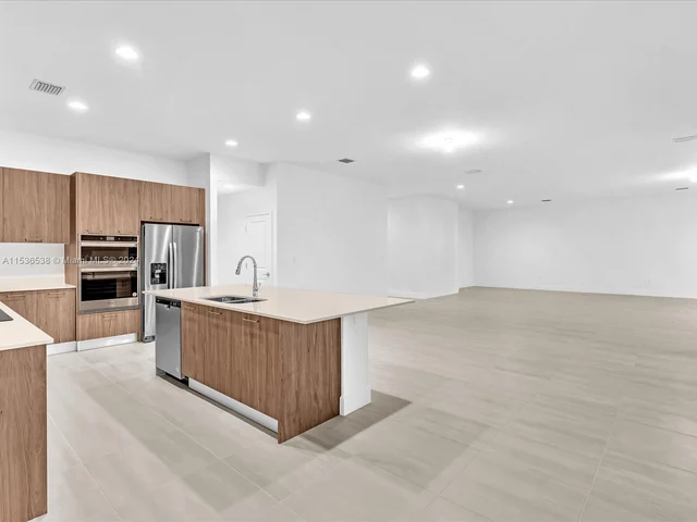 10456 SW 57th Ct, Cooper City FL 33328