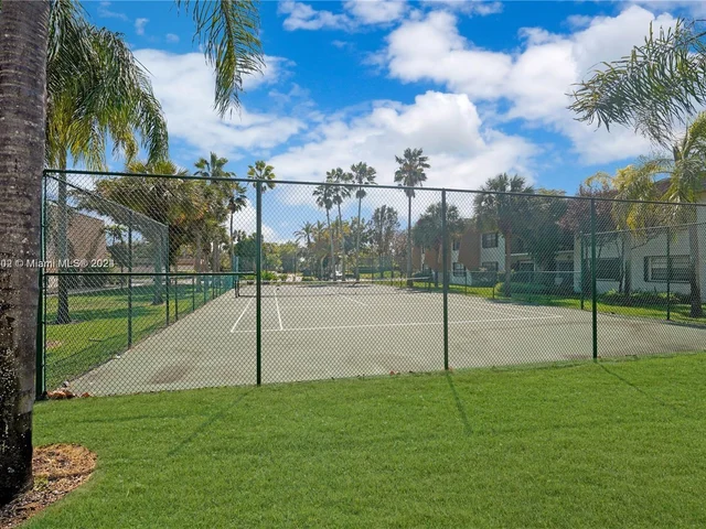 8277 SW 128th St # 203, Pinecrest FL 33156