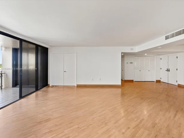 3 Grove Isle Dr # C506, Miami FL 33133