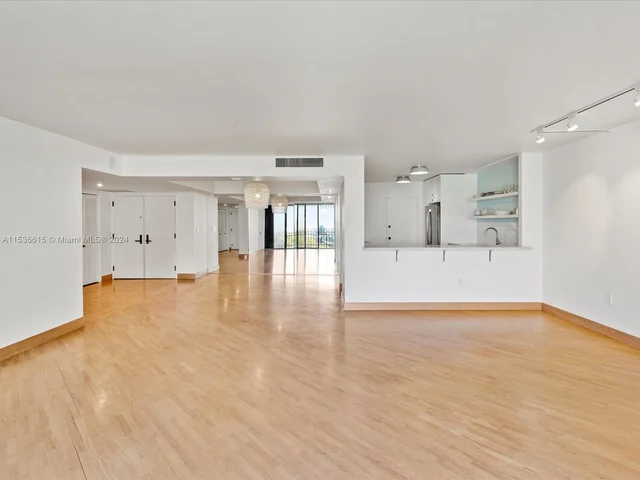 3 Grove Isle Dr # C506, Miami FL 33133