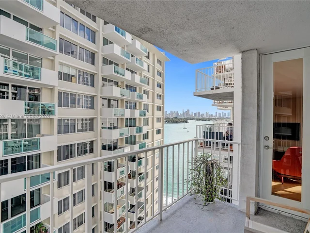 1228 West Ave # 1012, Miami Beach FL 33139