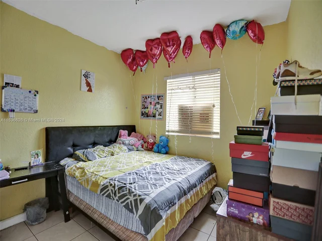 25434 SW 134th Pl, Homestead FL 33032