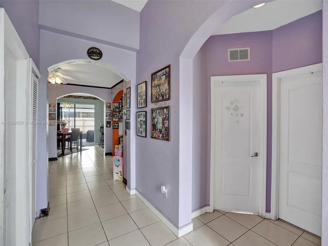 25434 SW 134th Pl, Homestead FL 33032