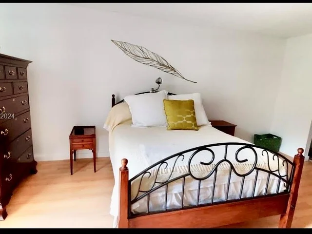 2350 NE 135th St # 212, North Miami FL 33181