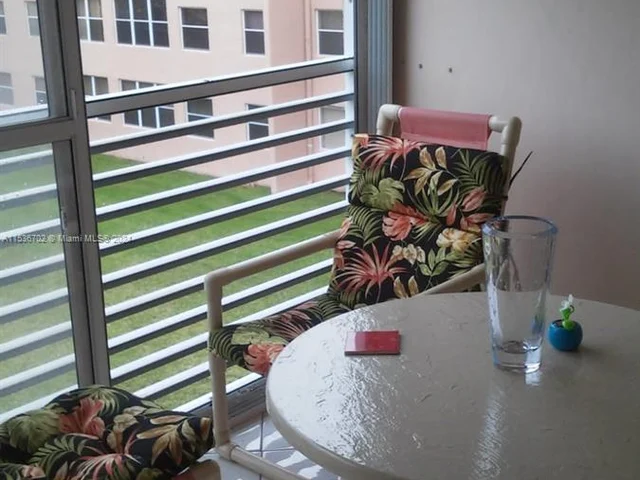 2524 NW 104th Ave # 303, Sunrise FL 33322