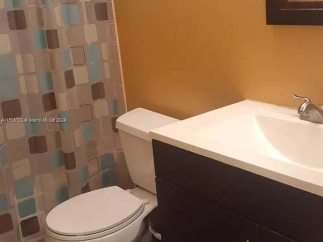 2524 NW 104th Ave # 303, Sunrise FL 33322