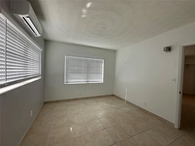 840 NE 17th Ter # 1, Fort Lauderdale FL 33304