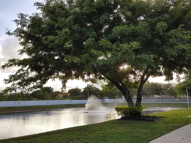 10978 NW 43rd Ter # 10978, Doral FL 33178