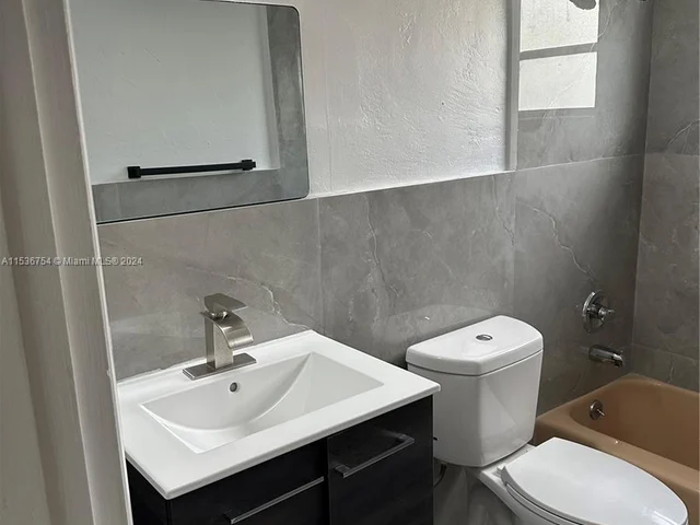 1500 S 20th Ave # 4, Hollywood FL 33020