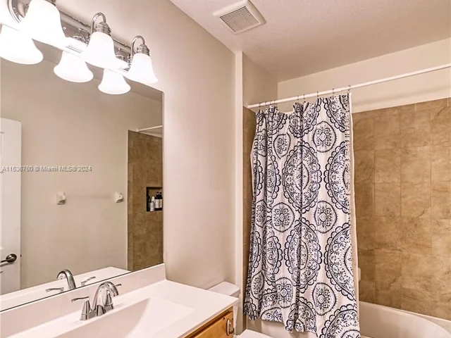 3962 Devenshire Ct, Coconut Creek FL 33073