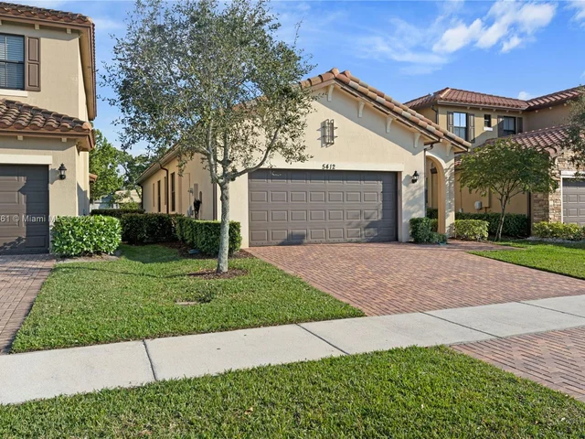 5412 NW 48th Ln, Tamarac FL 33319